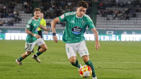 Dacosta en un partido disputado este curso en A Malata. 