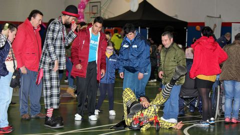 fiesta de la asociacion Amicos con motivo del da internacional de las personas con diversidad funcional