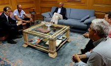 El alcalde de Porri�o se reuni� con Juan Ram�n Iglesias y otros responsables de la empresa.