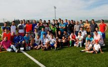 Los ni�os fradenses disfrutaron de la variada fauna del zoo en Paderne. A la derecha, el Abell� recibi� el reconocimiento del Concello de Frades.