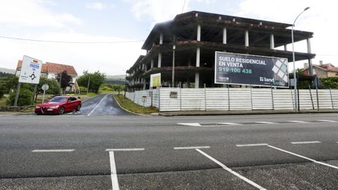 A antiga promoci�n de Indeza levaba 16 anos agardando por quen a rematara en pleno centro de Catoira