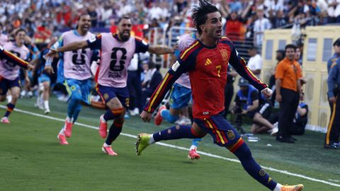 Ferran Torres celebra el gol de Espa�a ante Argentina.