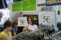 El textil y la venta de calzado son los sectores que m�s dinamismo tienen durante la feria. 