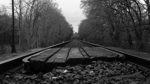 Imagen de archivo de las v�as del tren en Begonte