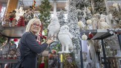 La Navidad se impone a Halloween en el comercio de Santiago