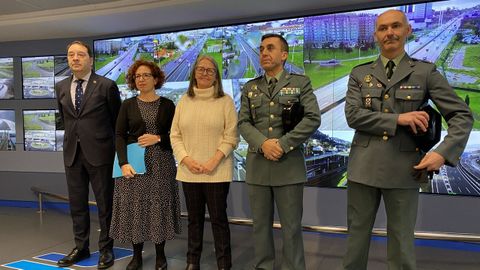 Presentacin en la sede de la DGT en A Corua de una nueva campaa especial de viglancia del uso del cinturn de seguridad