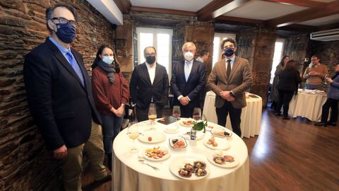 El Colegio de Ingenieros de Minas inaugur ayer el restaurante. 