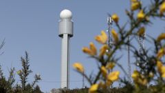 El radar est� situado en lo alto del monte Cedeira, en la parroquia de Rod�s, en Cerceda