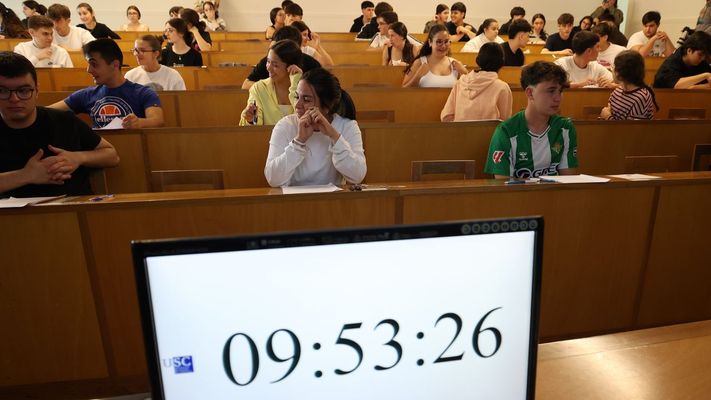Lleg� la hora. La PAU, dentro de la Facultade de Xornalismo de Santiago