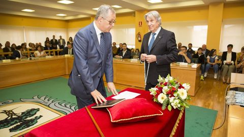 Carballo. Alcalde, Evencio Ferrero (BNG)