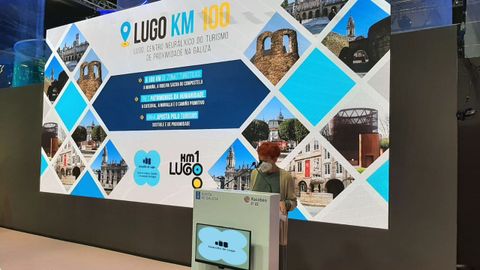 La concejala de Turismo presentando la campaa Lugo KM 100