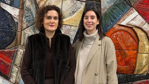 Mar�a Garrido Ruso, a la izquierda, acc�sit en Ciencias Sociales