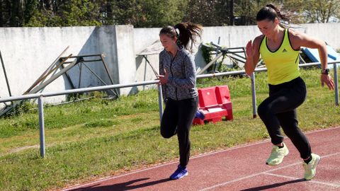 Mal estado de las instalaciones del campo de f�tbol y pistas de atletismo de A Alta en Pobra