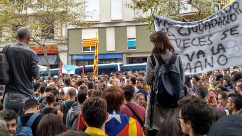Jornada de huelga en Catalu�a. Concentraci�n ante la sede del PP catal�n