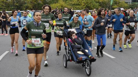 Miles de corredores participaron en la San Marti�o.
