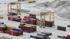 Vista parcial de la terminal de contenedores de Canelias. 