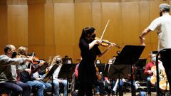 Mar�a Due�as y Dima Slobodeniouk en el ensayo del pasado mi�rcoles con la OSG en el Palacio de la �pera de A Coru�a