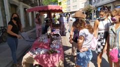 Puestos de venta de la primera edicin de la Feira de Artesana e Produtos Locais de Quiroga, celebrada en agosto del 2021