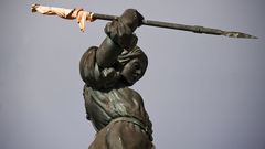 As� est� la plaza de Mar�a Pita
