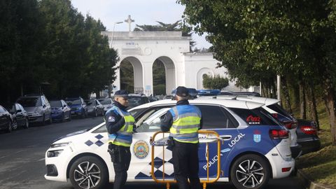 Todos los Santos en el cementerio de Catabois, Ferrol