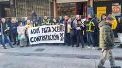 Protesta de los trabajadores de la unidad 3 de reparto de Correos en As Conchias