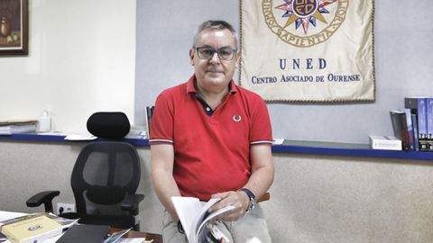 Jes�s Manuel Garc�a, director de la UNED en Ourense