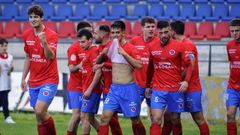 Osian celebra su gol con sus compa�eros