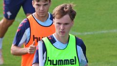 El futbolista del Celta Williot Swedberg, en un entrenamiento.