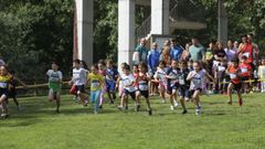 Los pitufos abrieron la prueba de Correndo por Ourense en Oira