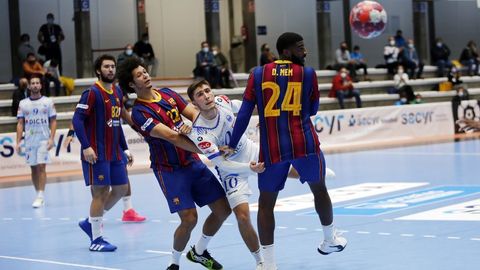 Balonmano Cisne vs Bar�a