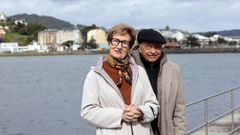 Rosa y Rafael, en el paseo mar�timo de Viveiro