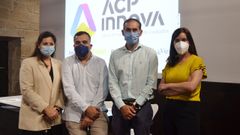 Noelia L�pez, Ricardo Fra, Jos� Mar�a Cancela y Luc�a Saborido, ayer, en la presentaci�n de la C�tedra ACP-Innova en la Casa das Camp�s