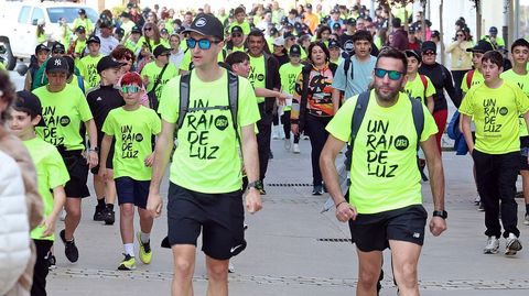 Los caminantes, a la salida desde la plaza de Espa�a