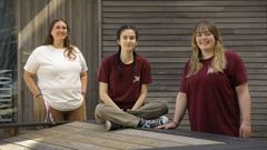Clara Lorenzo, Naira Mart�nez y Olalla Bello, organizadoras del Festival de Arquitectura de la Escola de Arquitectura.