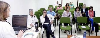 A la presentaci�n en el sal�n de actos del hospital asistieron m�dicos del centro monfortino.