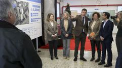 Visita del conselleiro de Educaci�n, Rom�n Rodr�guez, al instituto Sof�a Casanova, el pasado mes de diciembre, para anunciar su pr�xima rehabilitaci�n.