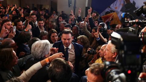 Lus Montenegro, lder de Alianza Democrtica, llegando a la rueda de prensa donde iba a valorar los resultados electorales 