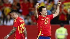 Mikel Oyarzabal celebra uno de sus tantos ante Andorra.