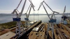 As� fue la maniobra de puesta de quilla del flotel para Pemex en Navantia Ferrol