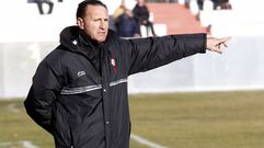 Pichi Lucas, durante su etapa como t�cnico del Celta B.