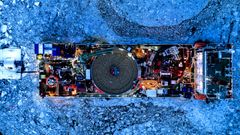 Vista a�rea del buque Ulisse, que forma parte de la flota del gigante grupo Prysmian especializada en cable submarino.