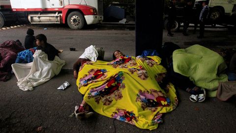 Un millar de migrantes integran la caravana que el lunes parti� de Honduras