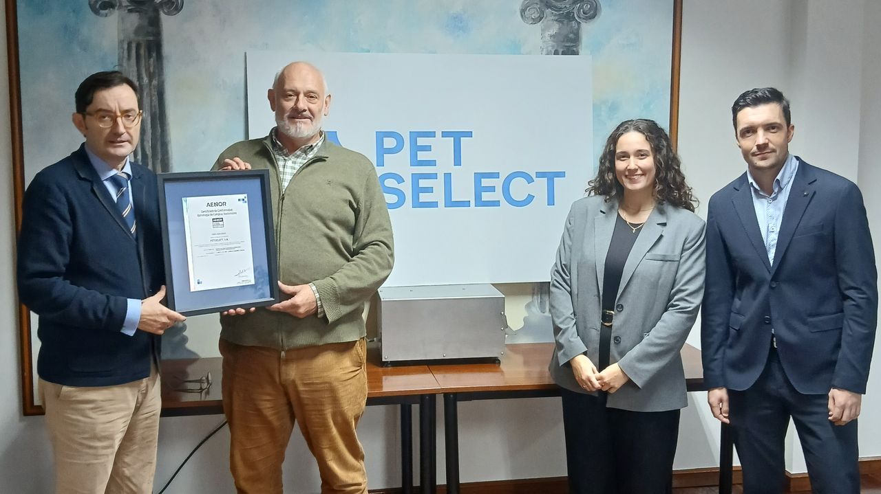 PetSelect recibe el certificado de compras sostenibles de Aenor