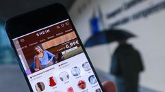 El sitio web de Shein, en un tel�fono m�vil