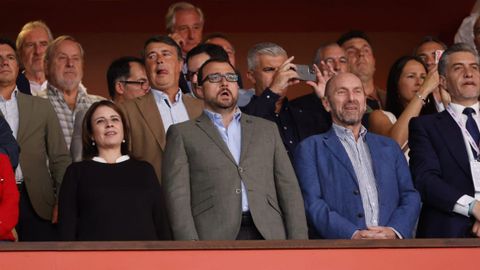 Derbi asturiano entre el Real Sporting de Gijon y el Real Oviedo en El Molin�n