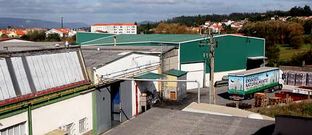 La propiedad, explica Ravella, propone cambiar el uso industrial de la parcela por un uso comercial.
