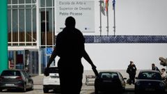 Entrada principal a la escuela de artes Pablo Picasso en A Coru�a, en una imagen tomada ayer.