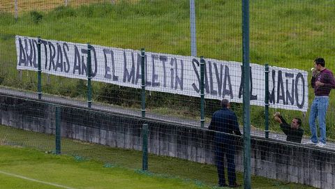 Pancarta en Abegondo