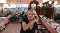 Mar�a del Carmen Candal en el m�tico sal�n de peluquer�a Rafael Alberto, fundado en 1957 en la calle Real de A Coru�a.
