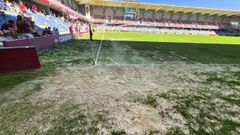 Estado del c�sped de Pasar�n durante uno de los partidos de esta temporada